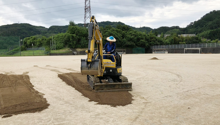 補充土の敷き均し