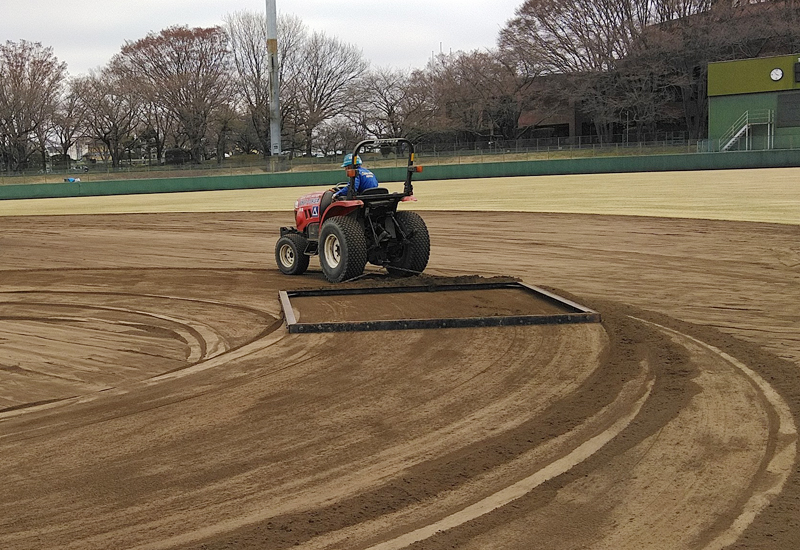 カンナカッターアタッチメントで不陸修正