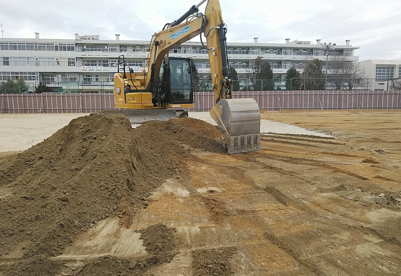 表層土の鋤き取り状況