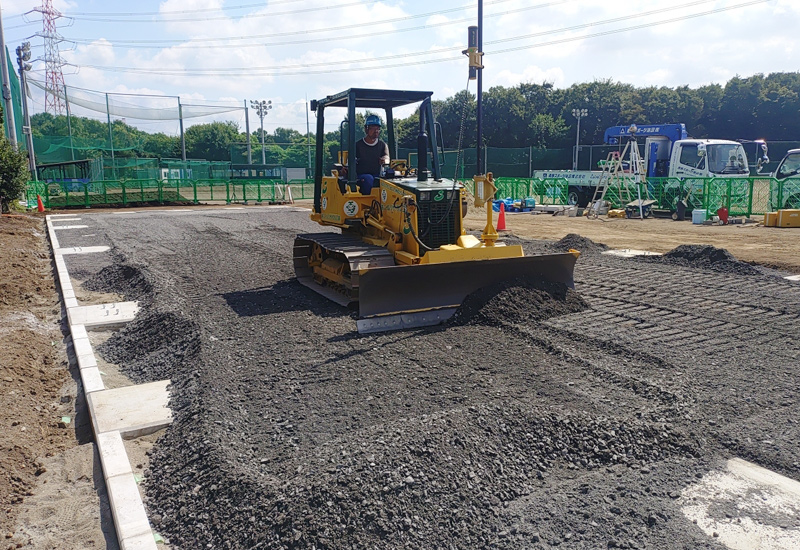 砕石路盤敷き均し状況