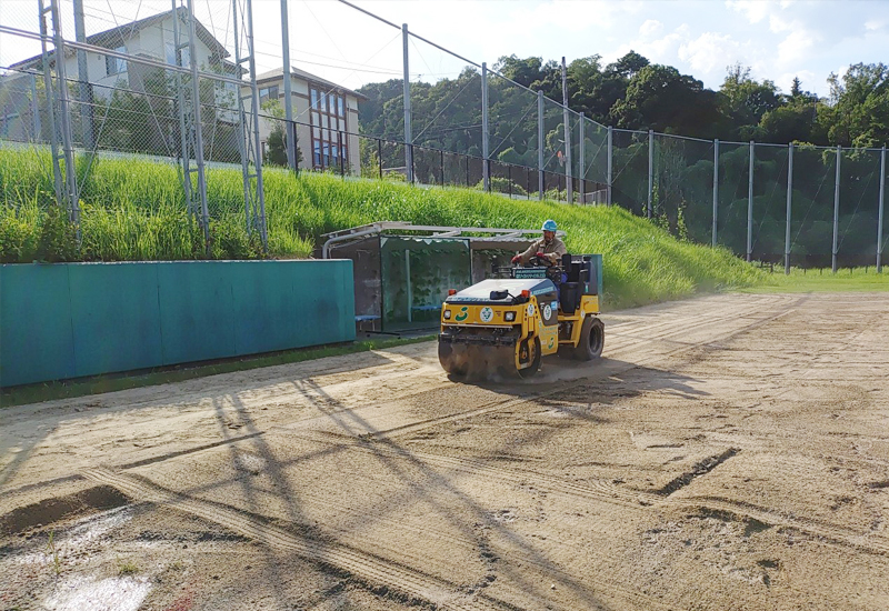 コンバインドローラーで1次転圧