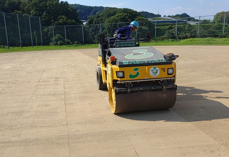 コンバインドローラーで仕上げ転圧