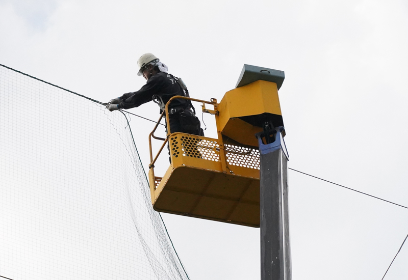 既存ネットの撤去